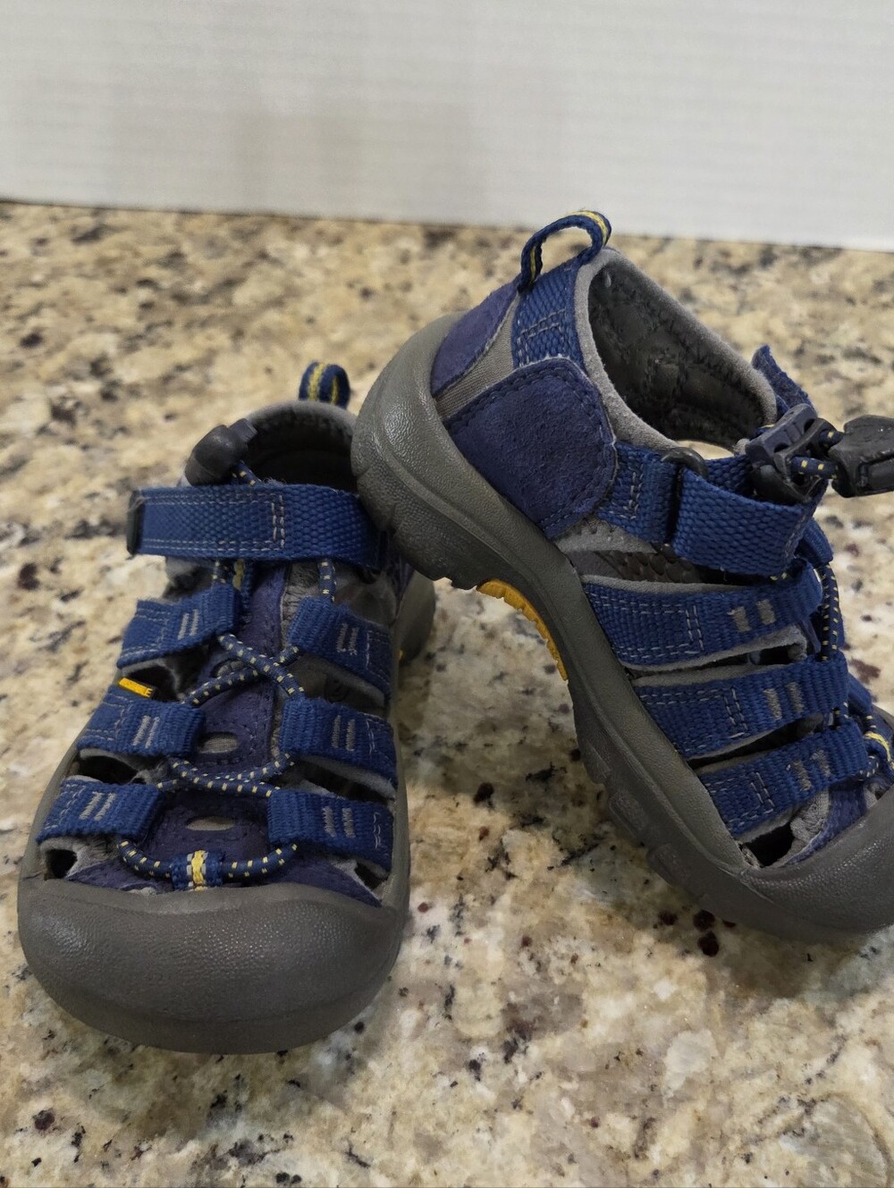 Keen Newport H2 Toddler Sandals Blue Yellow Hiking Water Shoes Size 7 Toddler